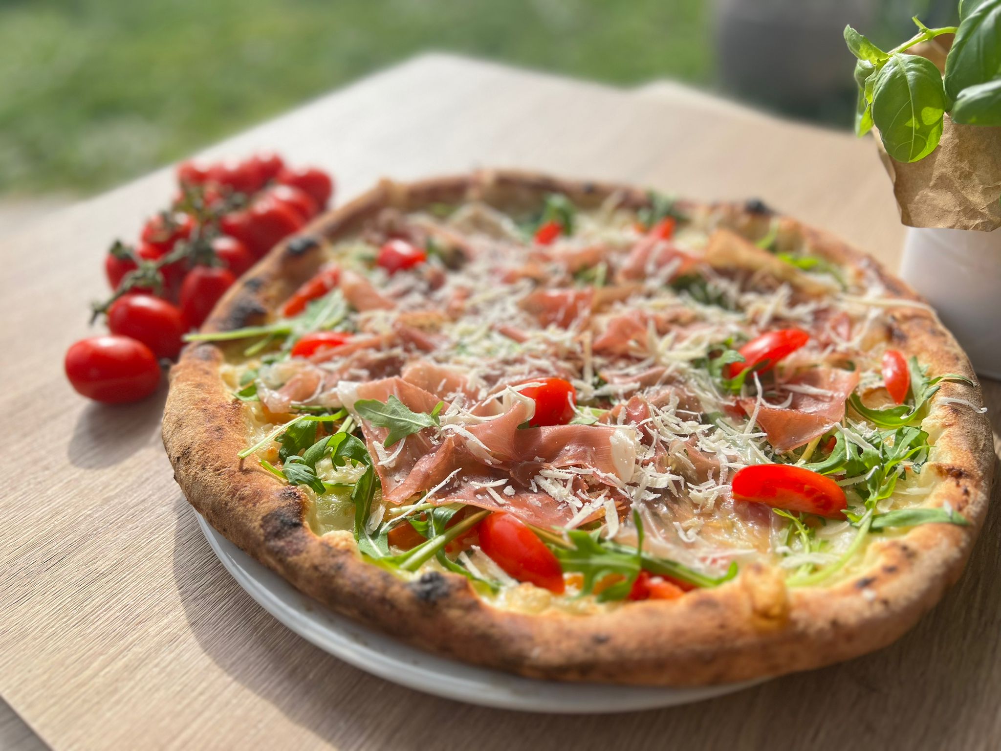 Pizza von Antica Napoli